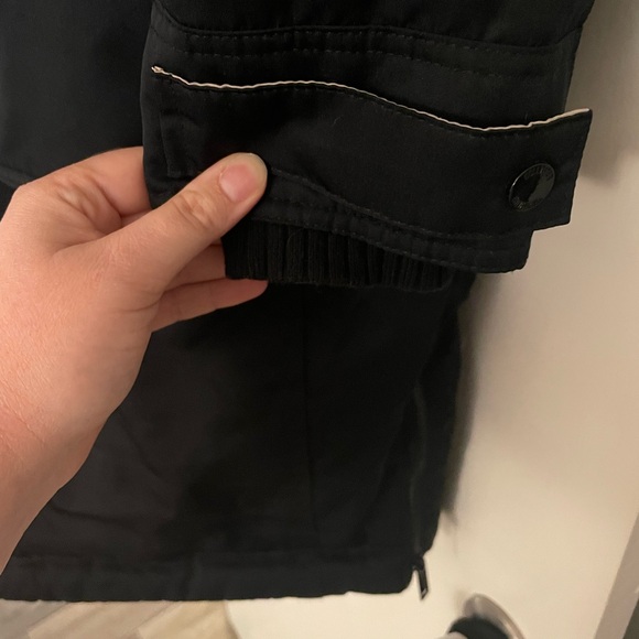 NEW Hollister Ultimate Down Collection Parka - Picture 5 of 5